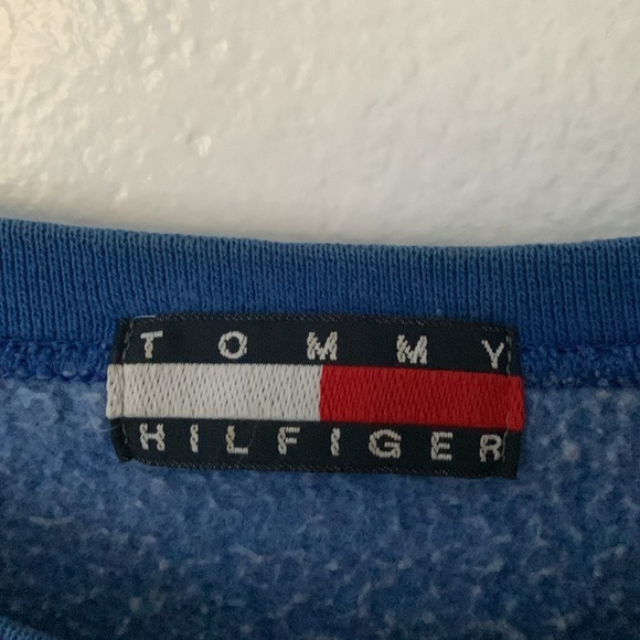 Tommy Hilfiger Vintage 90s Crewneck - Picture 4 of 4